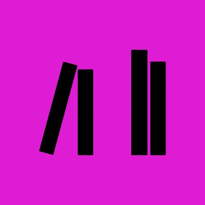 Spezialisiertes Lektorat für Dark Romance, das die Balance zwischen provokanten Themen und emotionaler Glaubwürdigkeit findet.